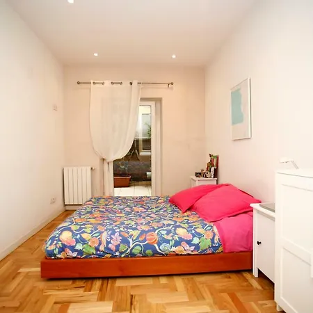 Piso Centrico Con Patio Apartman *